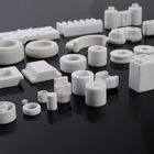 Bagian Insulator Steatite Keramik Kecil Ketahanan Aus Yang Tinggi Untuk Peralatan